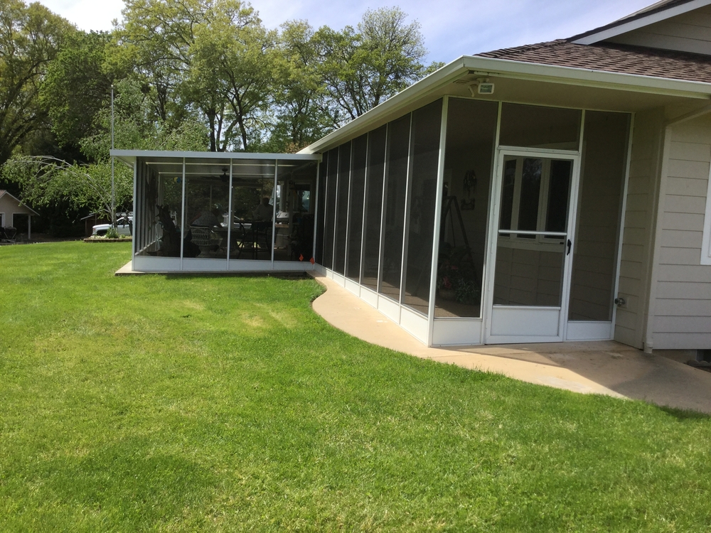 Durable aluminum frame patio enclosure for a stylish and functional space